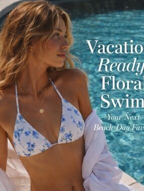 Hollister Blue Floral Triangle Bikini Top XS Cottagecore Summer Swim